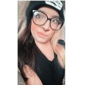 Meet your Posher, Katelyn